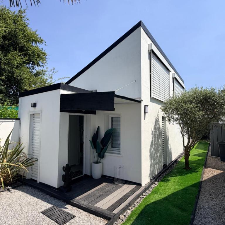 Little White House - Maison 2 Chambres - 1