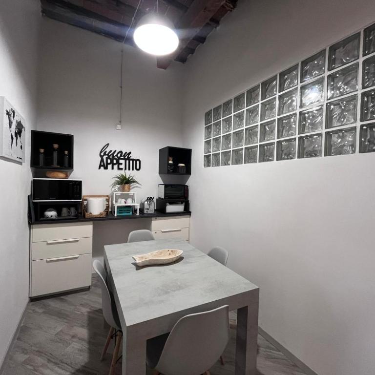 La Dimora di Via Roma By Elba Holidays - Two-Bedroom Apartment - 10