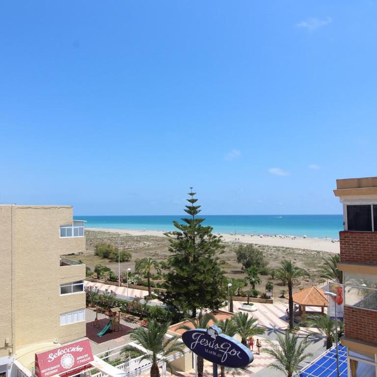 Global Vacacional, Apartamento con terraza y vistas a la playa - Apartment mit Meerblick - 3