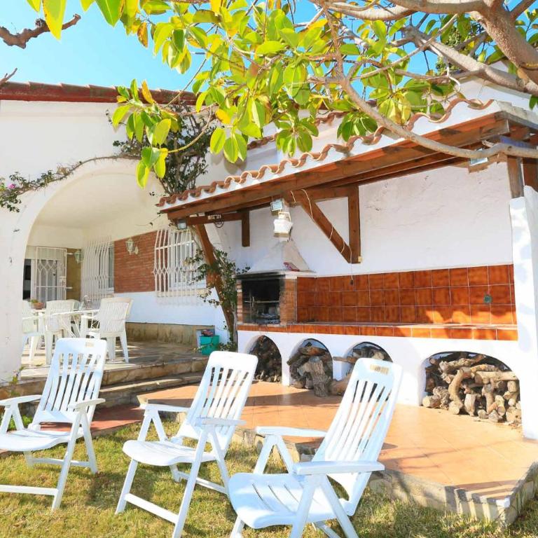 LITORAL COSTA DORADA - CASA AUSTRAL Only families - Ferienhaus mit 3 Schlafzimmern - 6