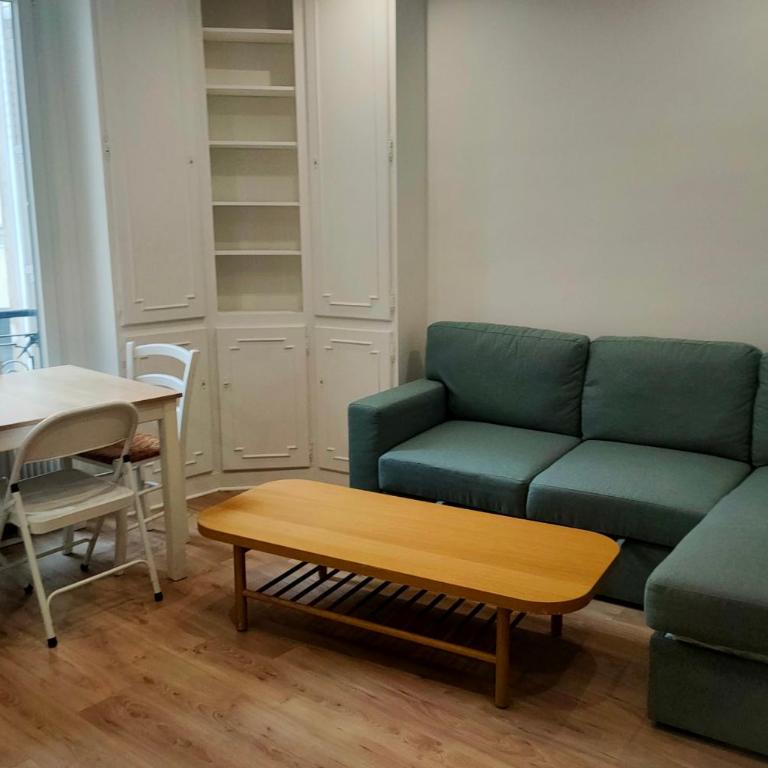 Charmant T2 proche de Montmartre - Appartement - 1