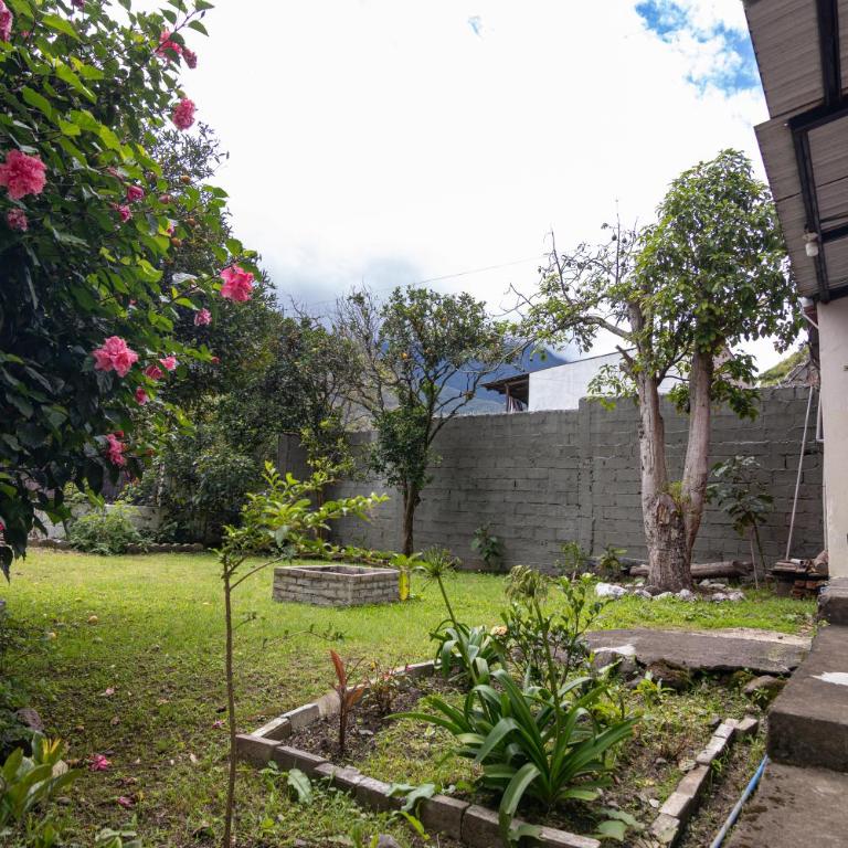Spacious house with BBQ, patio & mountain views - Casa de 2 dormitorios - 11
