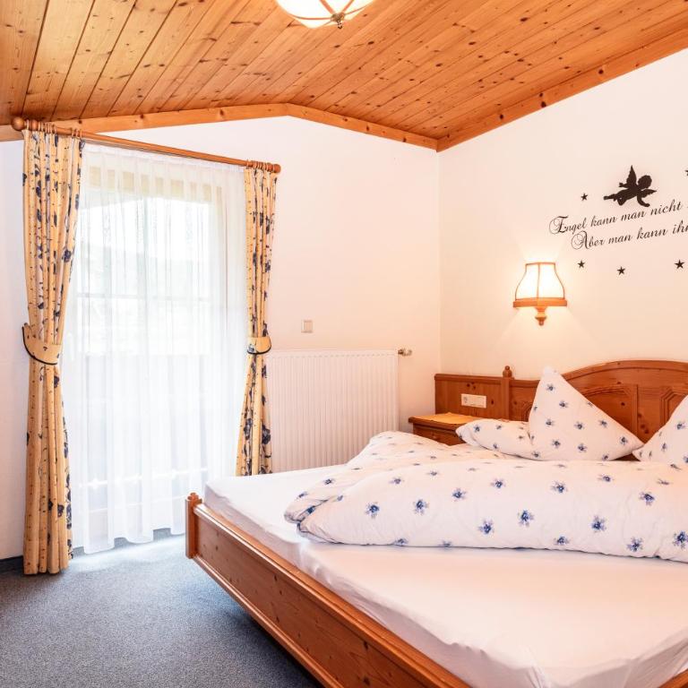 Feriengut Lackenhof - One-Bedroom Apartment with Balcony and Mountain View - 3