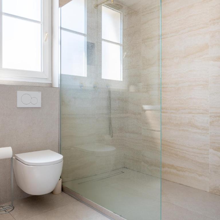 Bright and Spacious 1BDR in Central Paris - Apartment - 23
