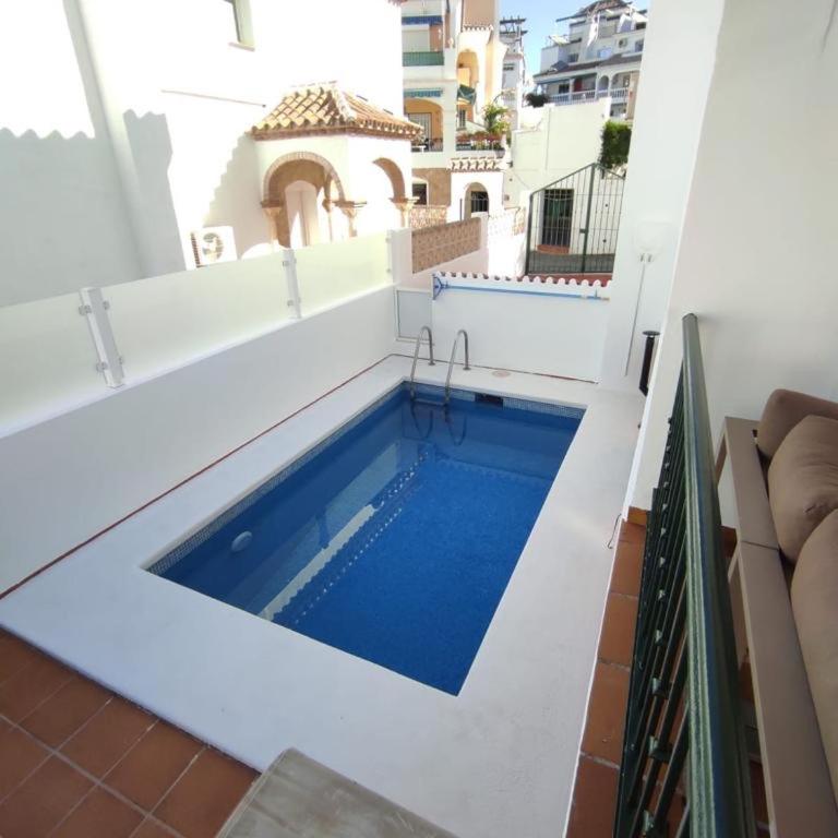 Stylish 4 bedroom Villa with private pool - Villa - 18
