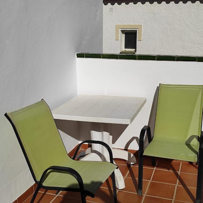 Stylish 4 bedroom Villa with private pool - Villa - 37