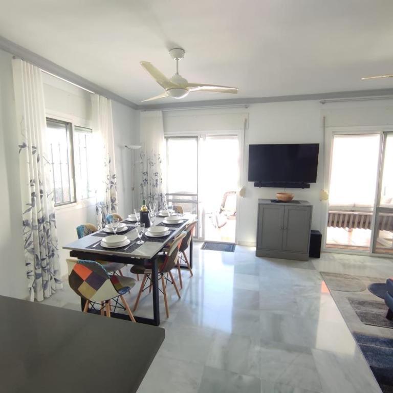 Stylish 4 bedroom Villa with private pool - Villa - 11