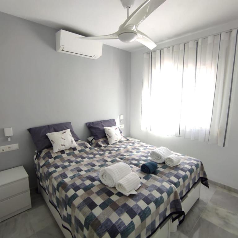 Stylish 4 bedroom Villa with private pool - Villa - 26