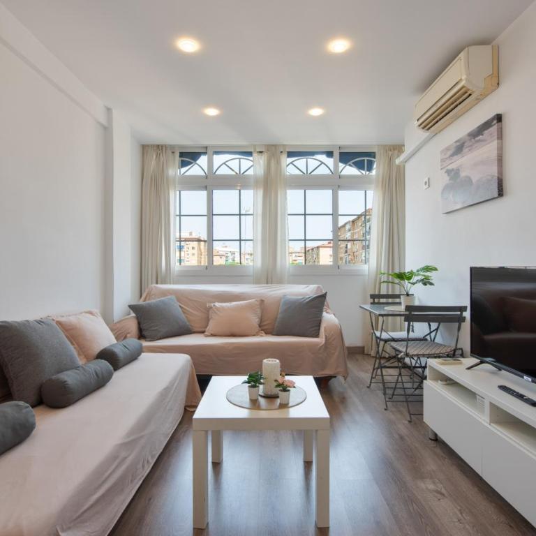 Ideal Para Feria Malaga Piso - Apartamento con ducha - 1