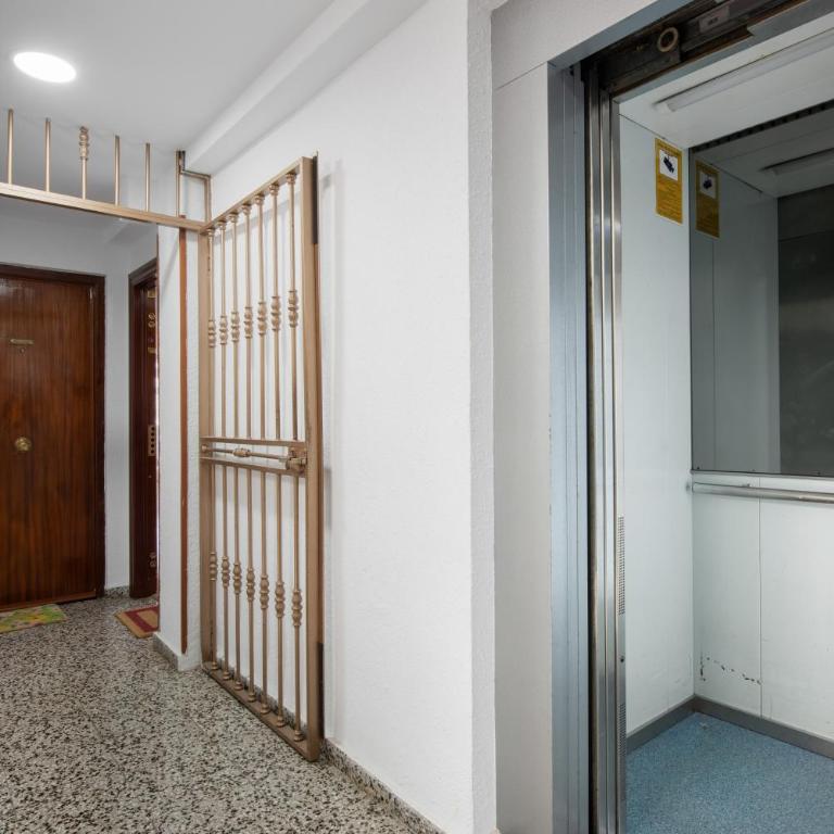 Ideal Para Feria Malaga Piso - Apartamento con ducha - 17