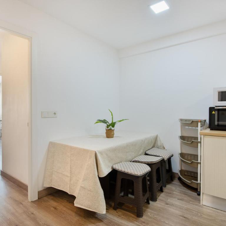 Ideal Para Feria Malaga Piso - Apartamento con ducha - 5