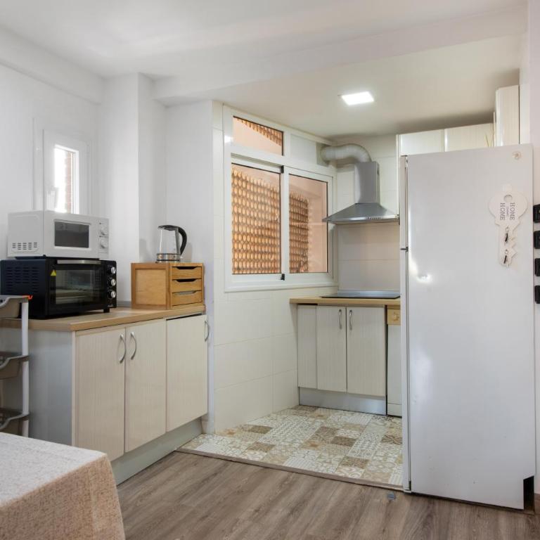 Ideal Para Feria Malaga Piso - Apartamento con ducha - 3