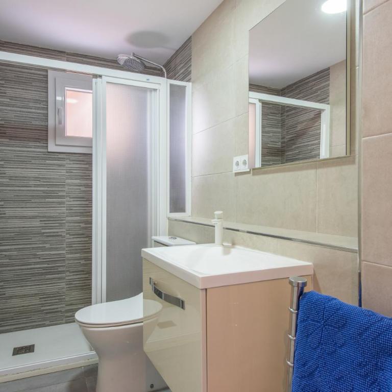 Ideal Para Feria Malaga Piso - Apartamento con ducha - 9