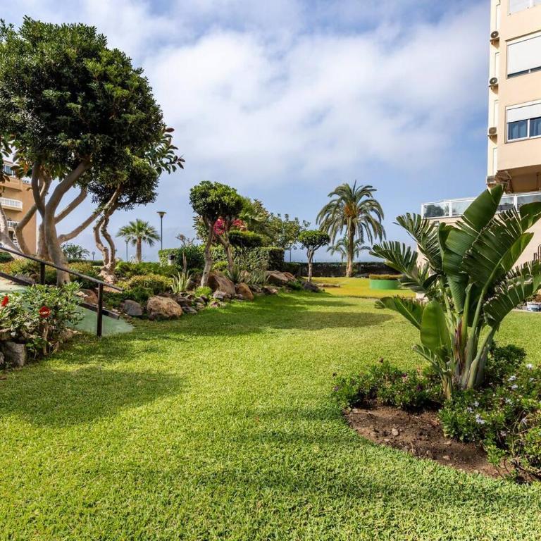 Apartamento con vistas al mar a 1 min. de la playa - Two-Bedroom Apartment - 26