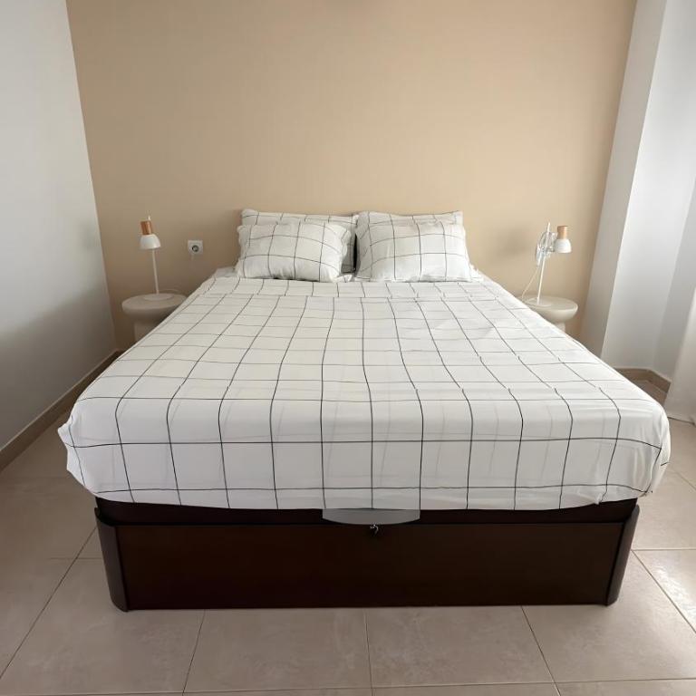 Nuevo Acapulco - Two-Bedroom Deluxe Apartment with Garden View - 33