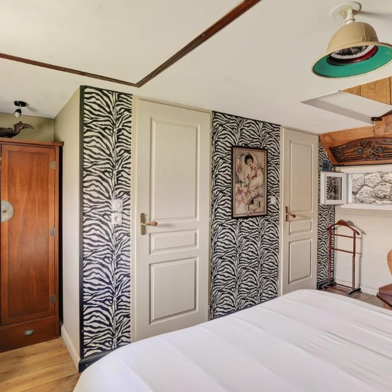 Superbe Péniche En Centre Ville - Appartement avec Balcon - 10