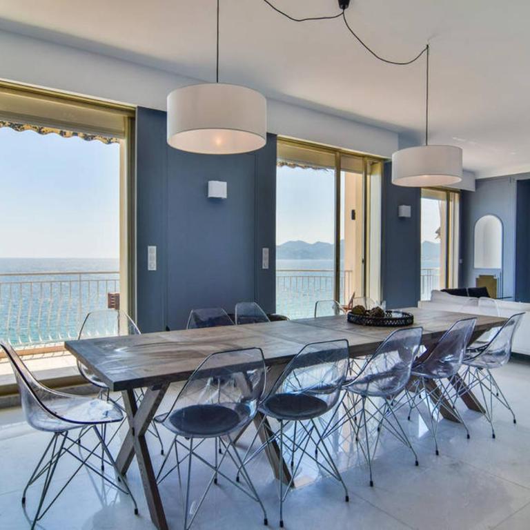 Penthouse apartment with roof terrace by the beach - Appartement - 48