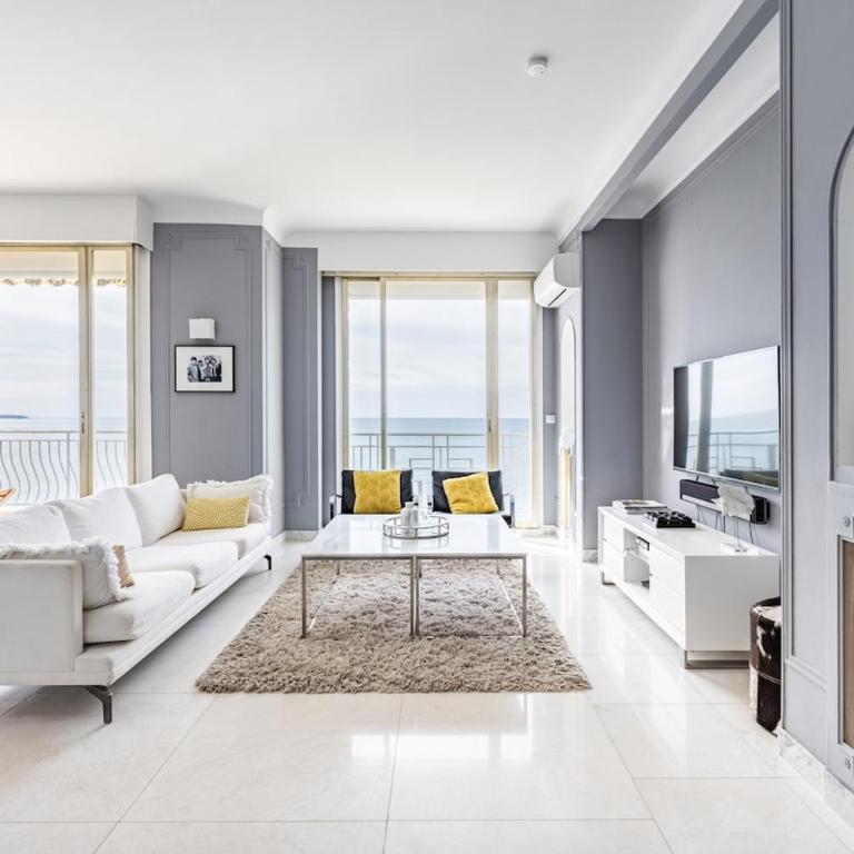Penthouse apartment with roof terrace by the beach - Appartement - 1