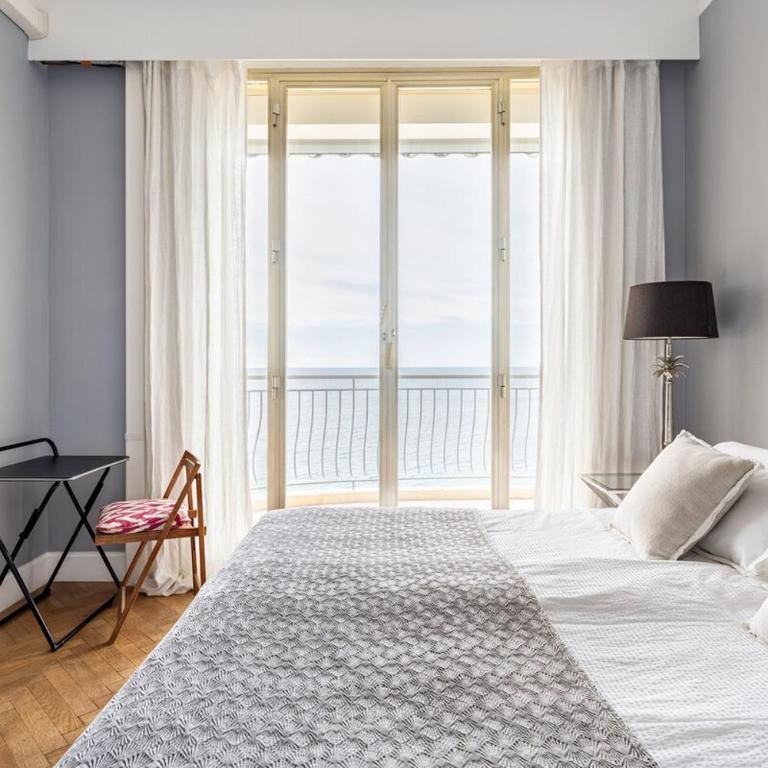 Penthouse apartment with roof terrace by the beach - Appartement - 22