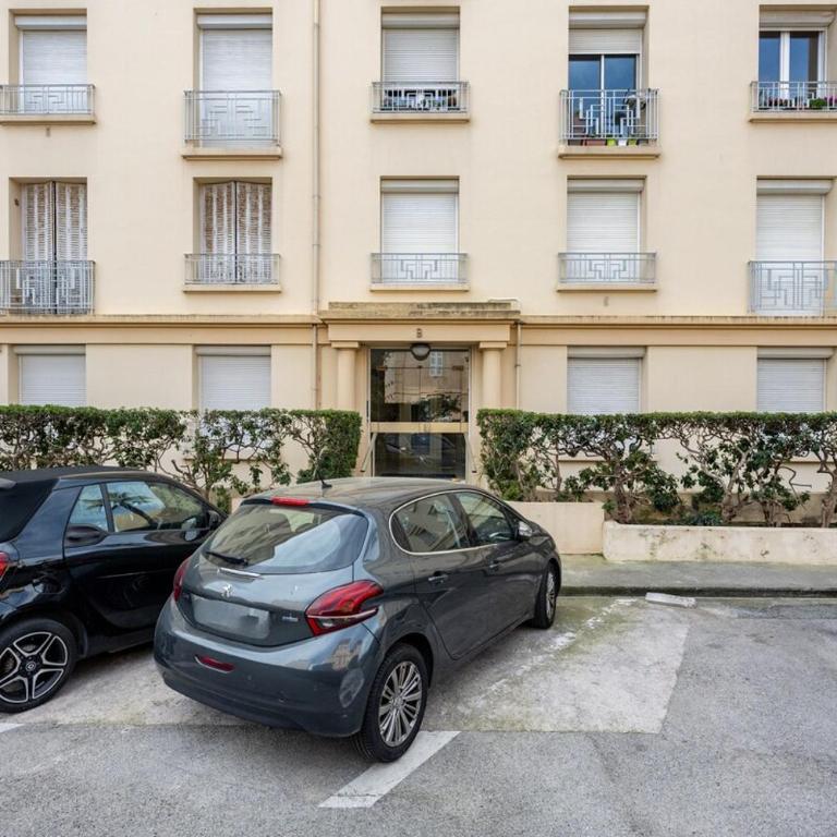 Penthouse apartment with roof terrace by the beach - Appartement - 28