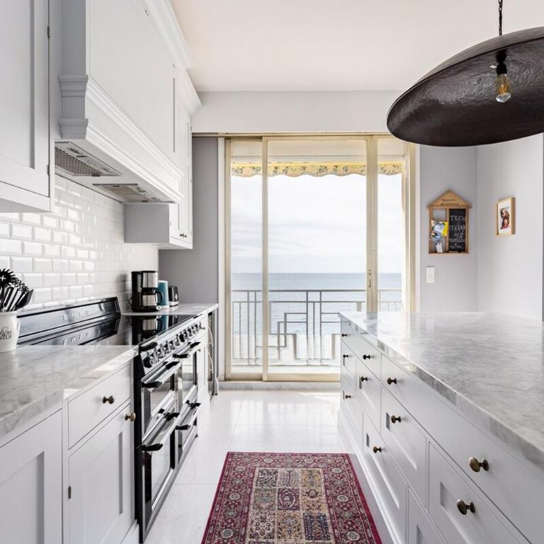 Penthouse apartment with roof terrace by the beach - Appartement - 23