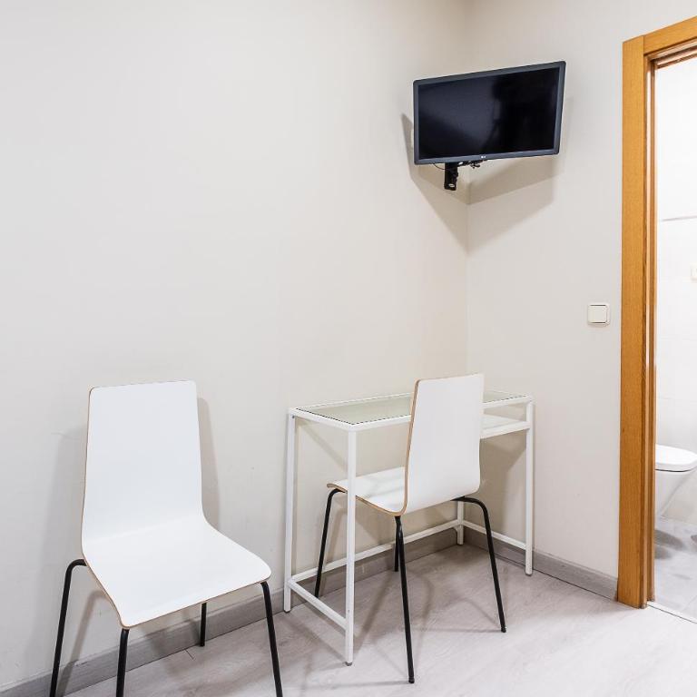 Hostal El Pilar - Doppel- oder Zweibettzimmer - 8