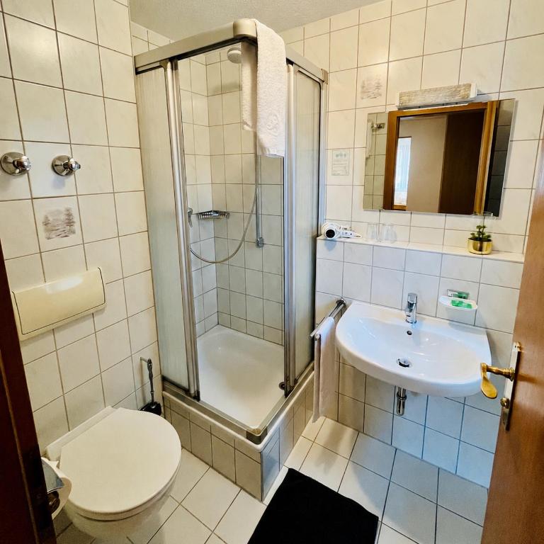 Gästehaus Huber - Hotel Garni - Einzelzimmer mit Balkon - 8