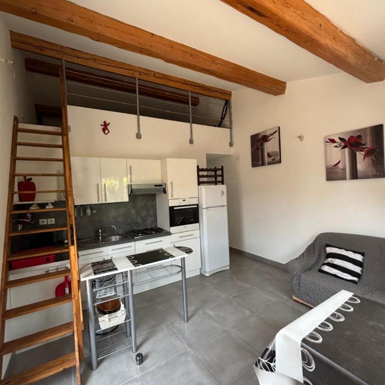 Location paisible entre mer et collines - Bormes Les Mimosas - Appartamento con 2 Camere da Letto - 7