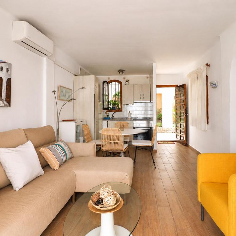 Apartment Mandarinos San Juan de Capistrano Nerja - Apartment with City View - 4
