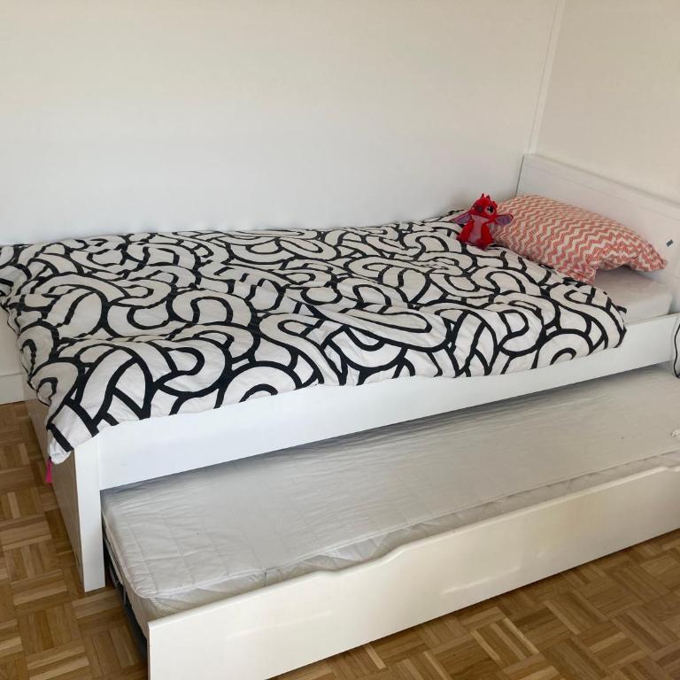 Bed and Breakfast at Place d'Italie - metro lines 5, 6, and 7 - Familienzimmer mit Balkon - 6