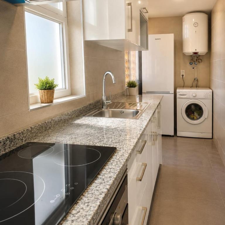 Bonito apartamento para disfrutar en Benidorm - Apartamento de 2 dormitorios - 10
