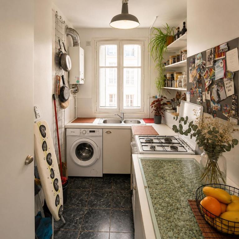 Madame's Paris Apartment - One-Bedroom Apartment - 3