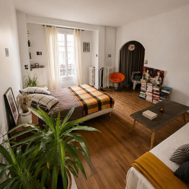 Madame's Paris Apartment - One-Bedroom Apartment - 4