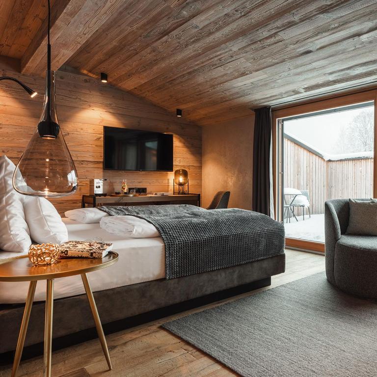 Alpenhotel Kitzbühel am Schwarzsee - 4 Sterne Superior - Comfort Doppelzimmer Rooftop - 1