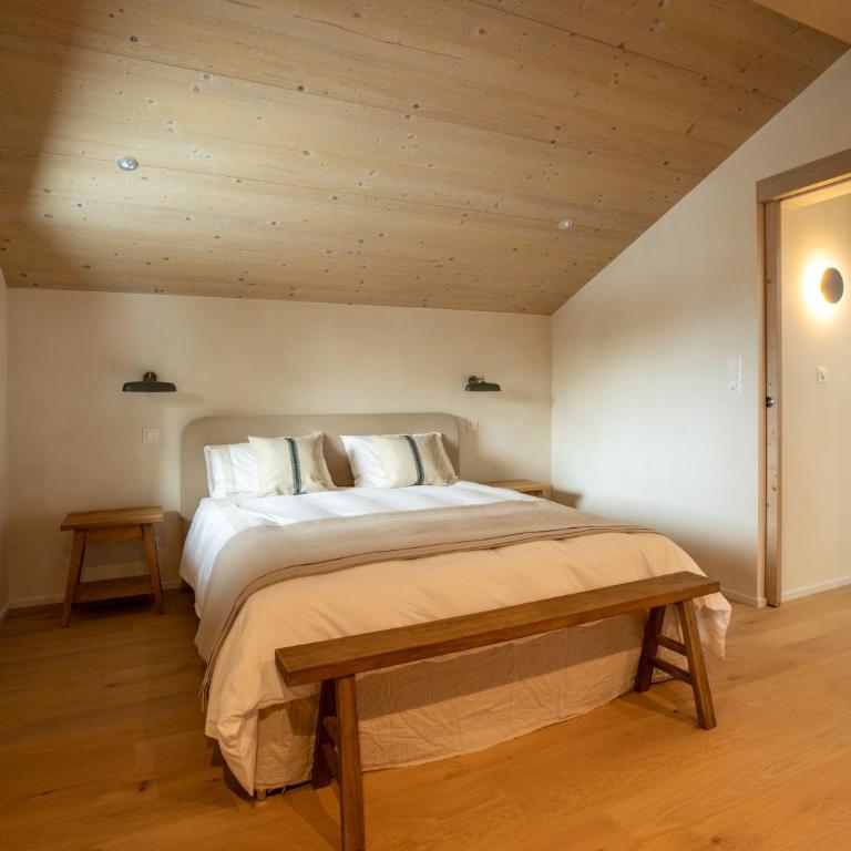Historic Mazot Retreat by Mrs Miggins - Superior Chalet - 8