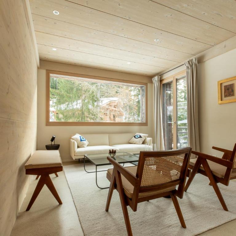 Historic Mazot Retreat by Mrs Miggins - Superior Chalet - 11