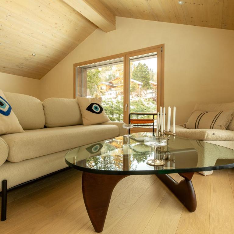 Historic Mazot Retreat by Mrs Miggins - Superior Chalet - 17