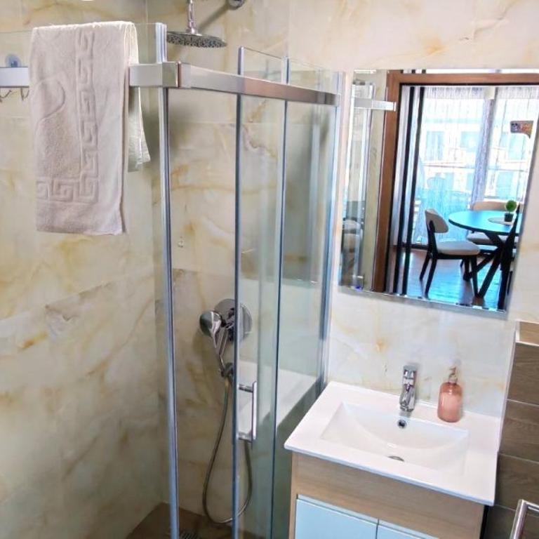 Apart kompleks Binis - Apartment mit Balkon - 14
