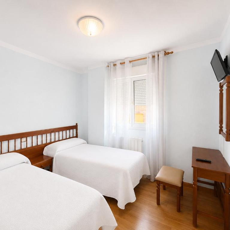 Hostal ** EC León - Habitación Doble - 2 camas - 6
