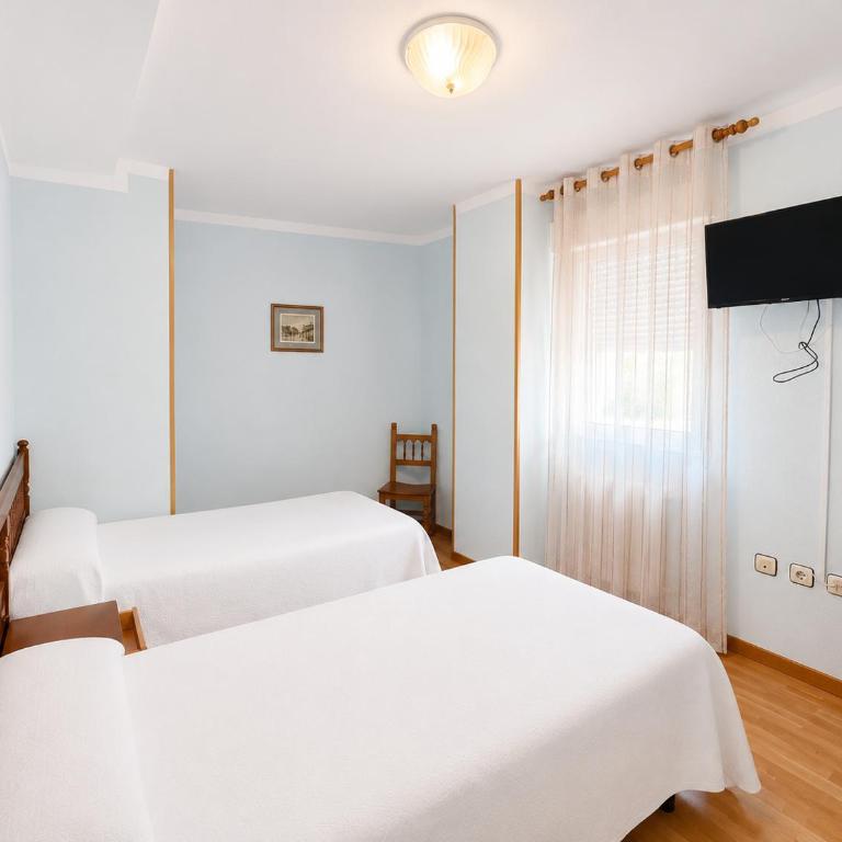 Hostal ** EC León - Habitación Doble - 2 camas - 9