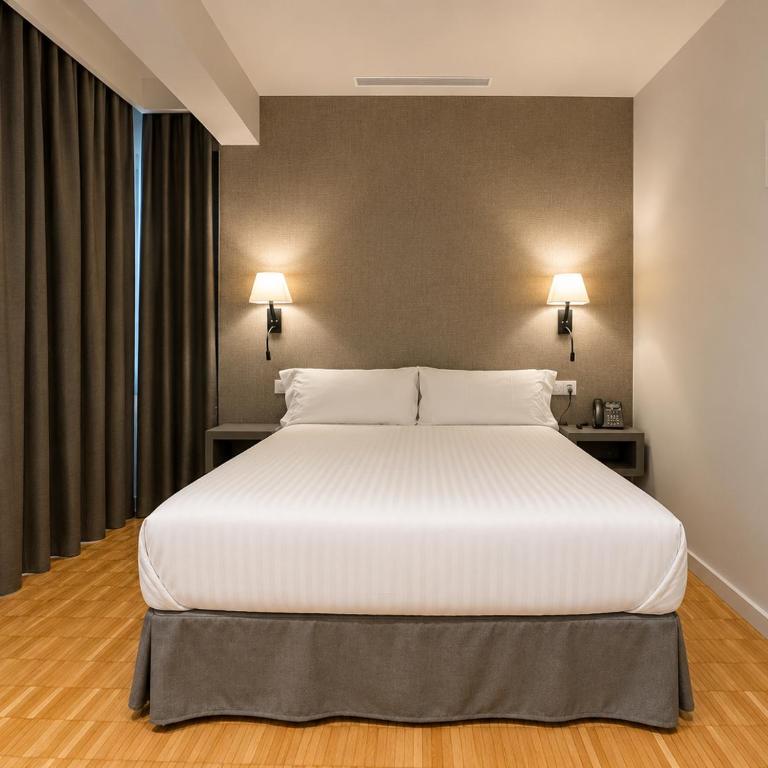 Hotel Lauria - Habitación Doble - 1 o 2 camas - 6