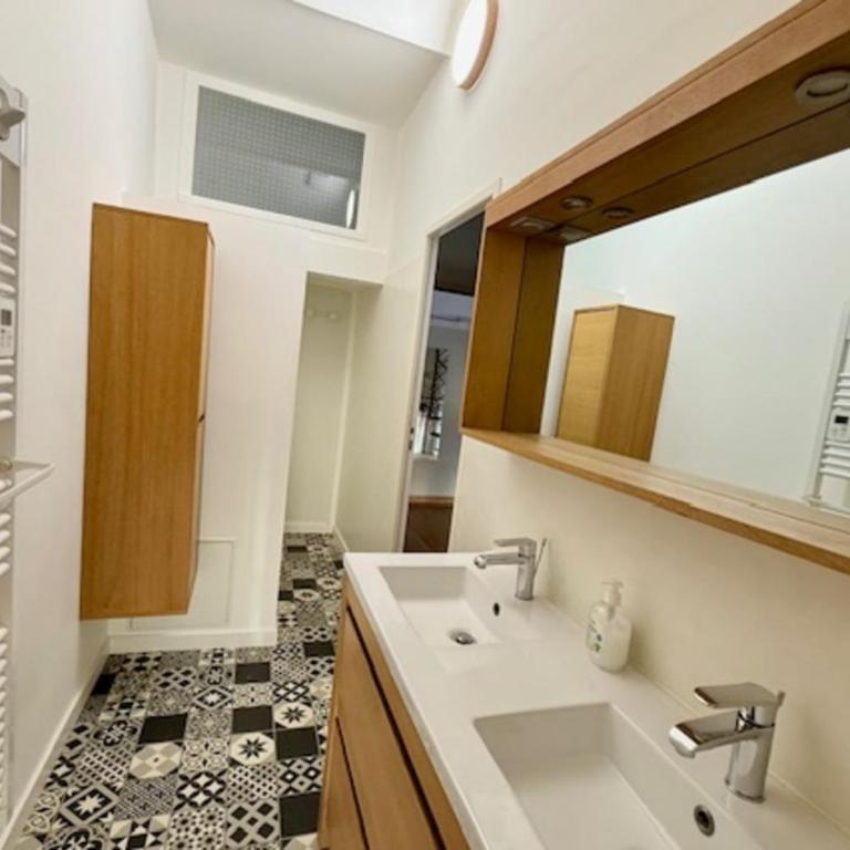 Bright triplex in the heart of La Rochelle - Appartement - 18
