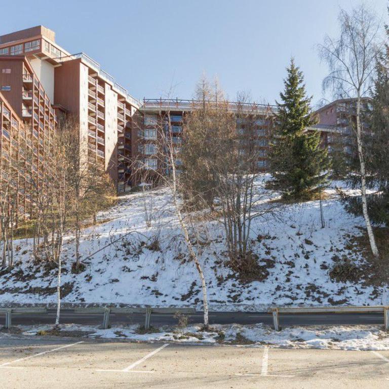 Appartement rénové 2 pièces, balcon, prox commerces, non fumeur - FR-1-346-385 - Appartement - 17