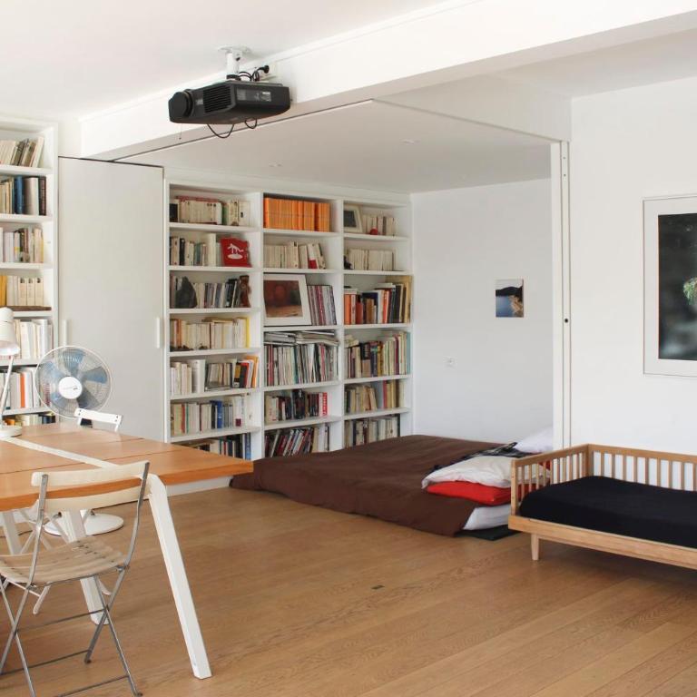 Spacious cocoon with a terrace view on the canal - Apartment - 7