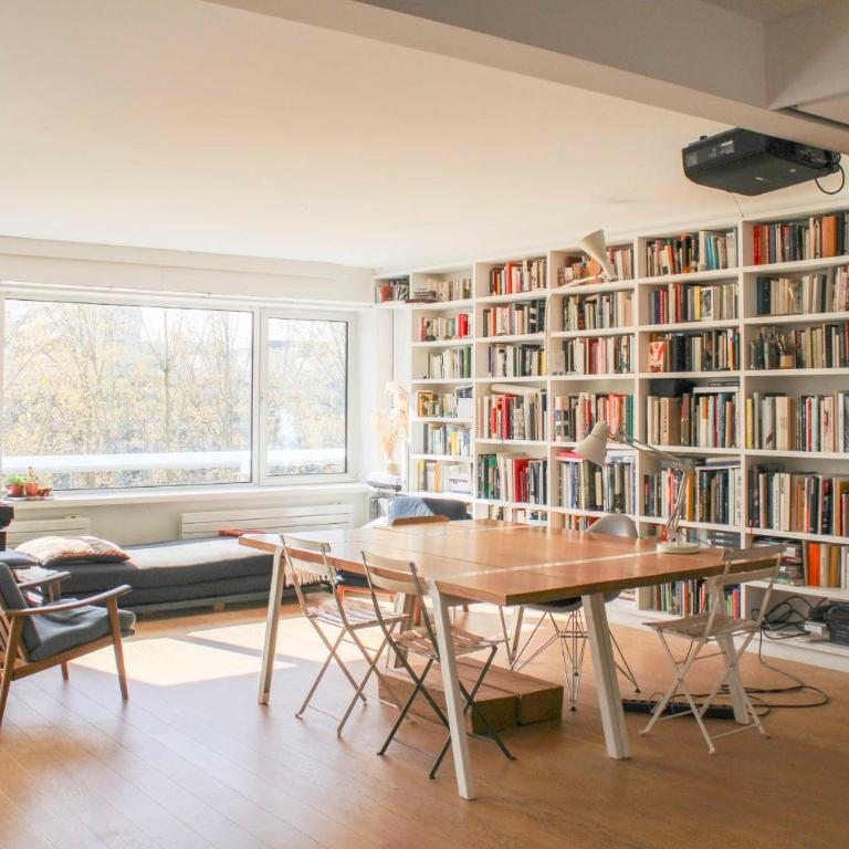 Spacious cocoon with a terrace view on the canal - Apartment - 41