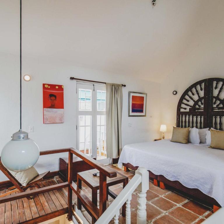 Casa De Columnas - Deluxe King Suite - 1