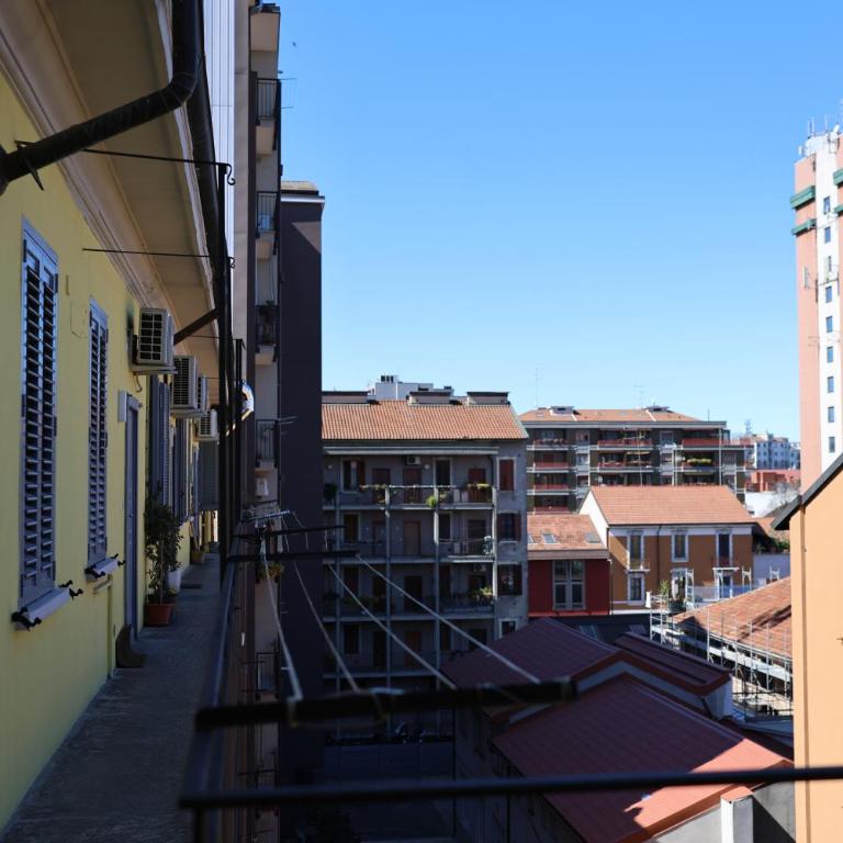 Bright Modern Flat - Easy Metro to Duomo - One-Bedroom Apartment - 17