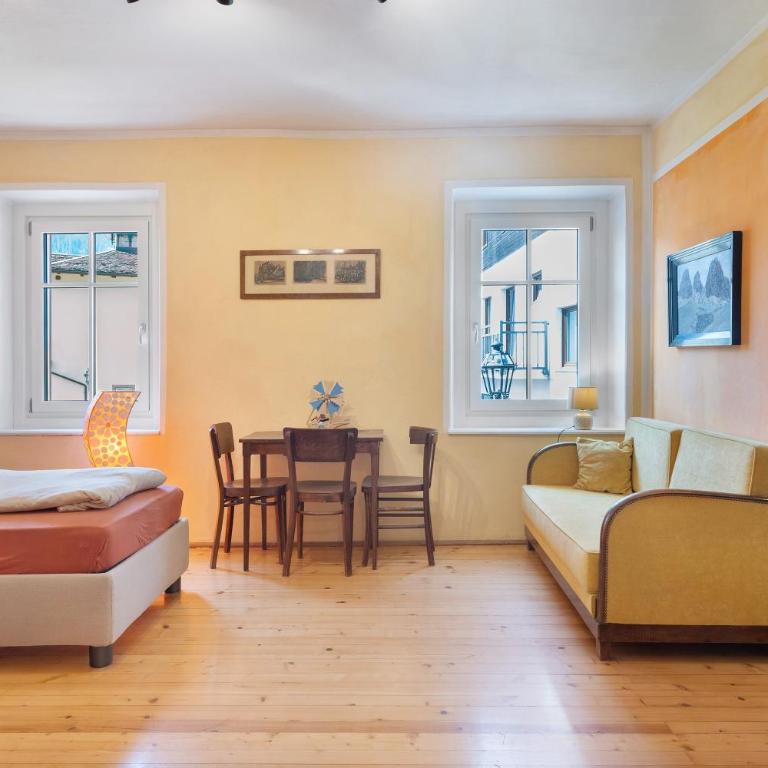 Avisio Art - Apartamento Deluxe de 2 dormitorios con vistas al jardín - 17