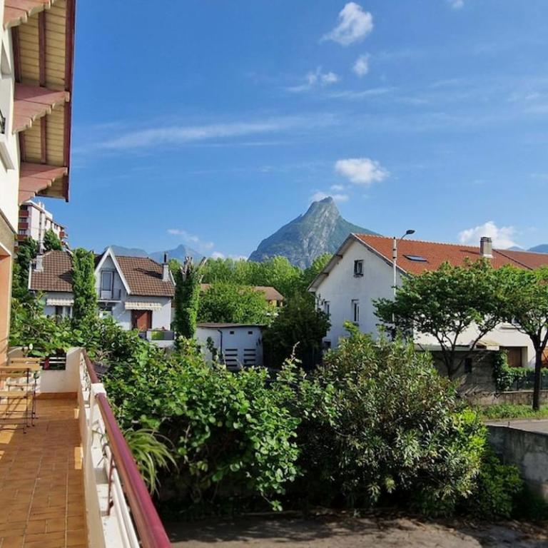 spacious apartment terrace with mountain view - Appartement 2 Chambres - 6