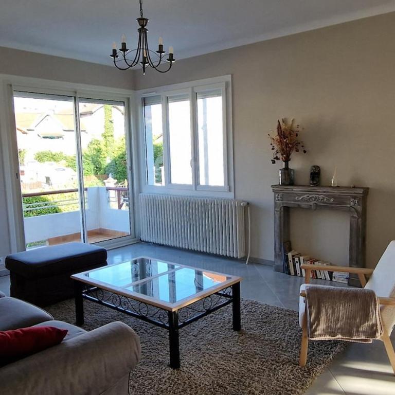 spacious apartment terrace with mountain view - Appartement 2 Chambres - 9